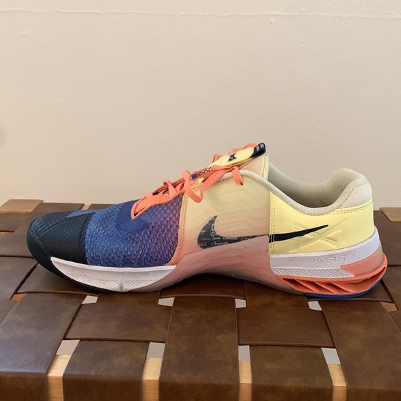 Nike Metcon 7 Cross Trainer - Picture 3 of 9